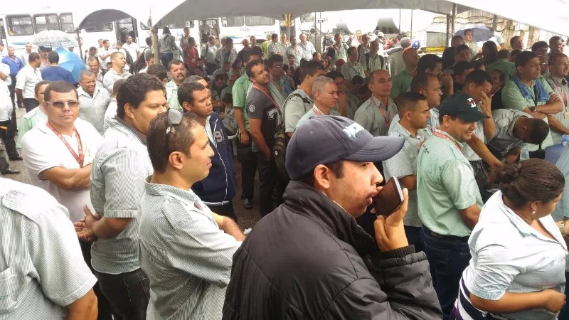 Reunião aconteceu na garagem da empresa São Francisco