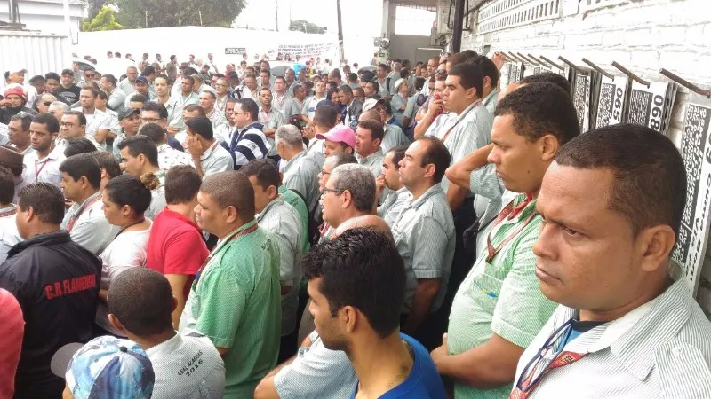 Reunião aconteceu na garagem da empresa São Francisco
