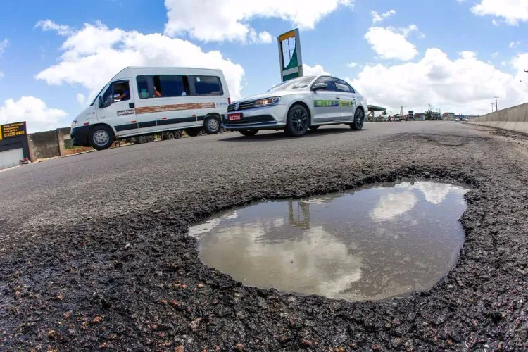Estradas refletiram os estragos provocados pelas chuvas