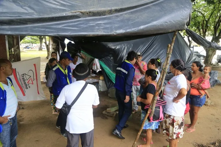 Moradores de rua, assentados e ambulantes são notificados para deixar Sinimbu