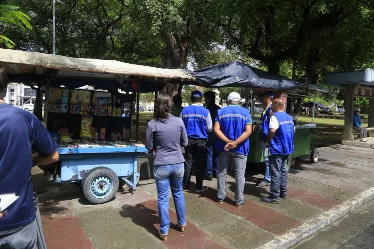 Moradores de rua, assentados e ambulantes são notificados para deixar Sinimbu