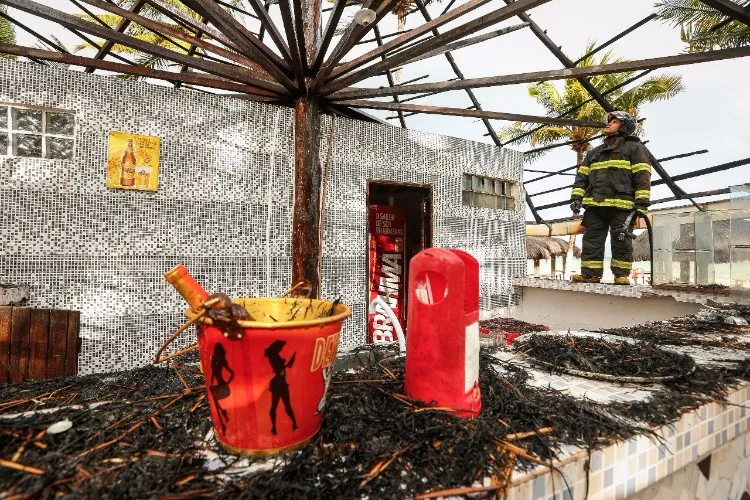 Equipes do Corpo de Bombeiros foram acionadas
