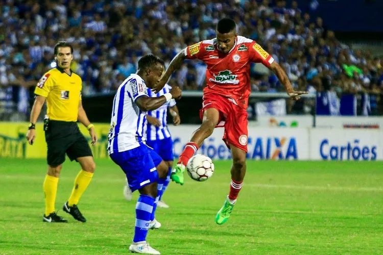 CSA faz 1x0, volta a vencer o Tombense-MG e garante classificação