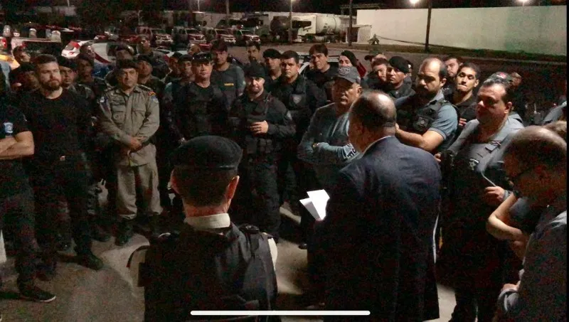 Foram cumpridos 13 mandados; entre os detidos estão policiais militares