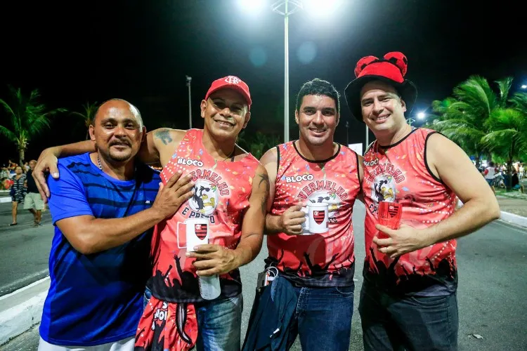 Desfile de blocos abriu as prévias carnavalescas em Alagoas 