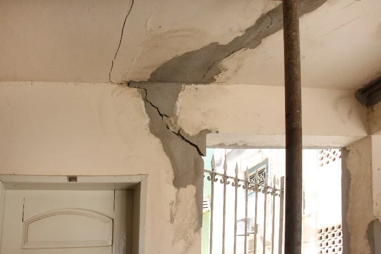 Engenheiros da Defesa Civil estiveram no bairro do Pinheiro 