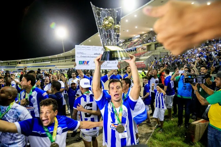 CSA venceu o CRB por 2x0 e levantou a taça pela 38ª vez