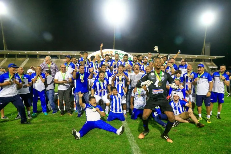 CSA venceu o CRB por 2x0 e levantou a taça pela 38ª vez