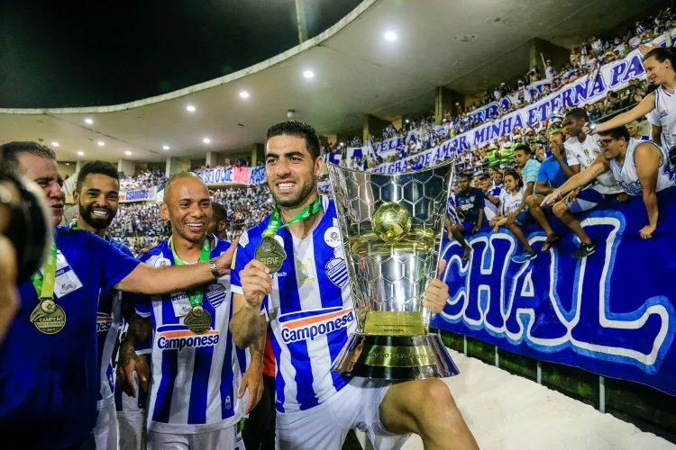 CSA venceu o CRB por 2x0 e levantou a taça pela 38ª vez