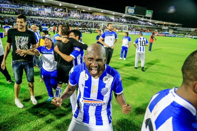 CSA venceu o CRB por 2x0 e levantou a taça pela 38ª vez