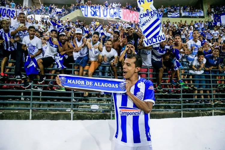 CSA venceu o CRB por 2x0 e levantou a taça pela 38ª vez