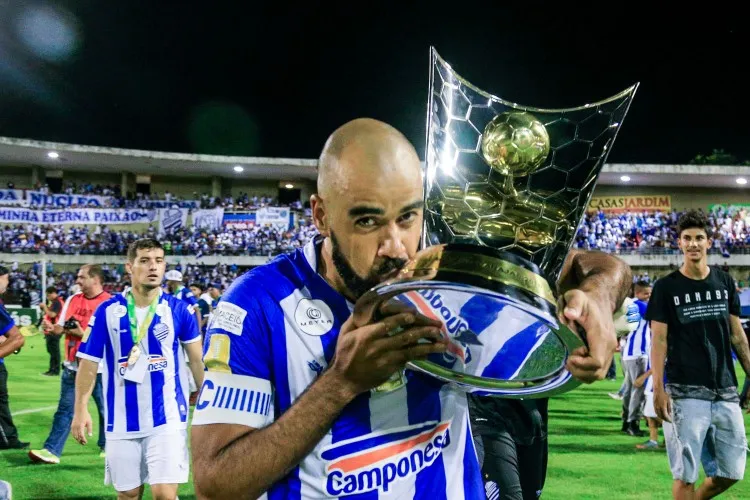 CSA venceu o CRB por 2x0 e levantou a taça pela 38ª vez