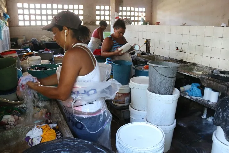 Trabalho é feito de maneira artesanal e sem o uso de maquinários
