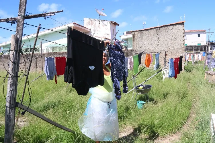 Trabalho é feito de maneira artesanal e sem o uso de maquinários