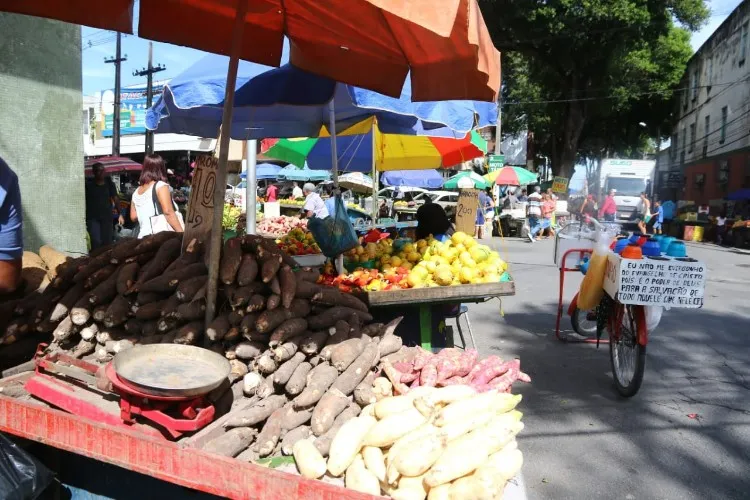 Feirantes do Centro contestam readequação