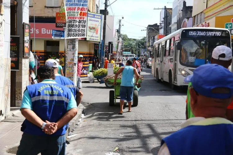 Feirantes do Centro contestam readequação