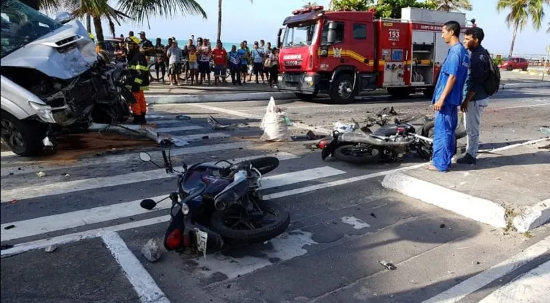 Acidente deixou uma vítima fatal e veículo em chamas 