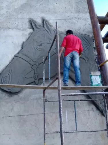 Pintor reuni movimentos artísticos com figuras típicas do Nordeste