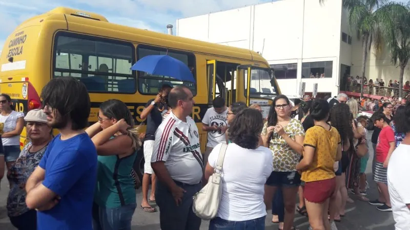 Moradores participam de simulado de evacuação do bairro do Pinheiro