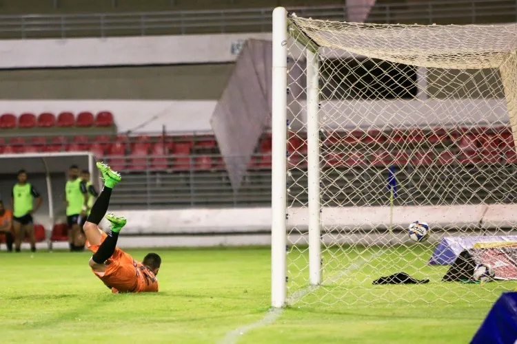 Azulão venceu o Fantasma por 3 a 1 nesta quarta-feira (13) e garantiu classificação á segunda fase d