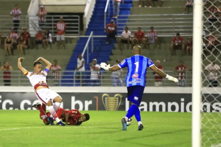 Equipes se enfrentaram nesta terça-feira, no Rei Pelé, pela Pré-Copa do Nordeste