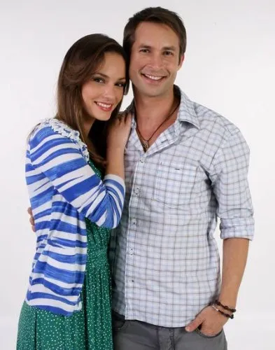 Artistas estão casados há 21 anos