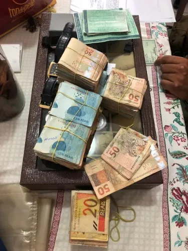 Grupo vendia aparelhos de forma irregular, sem a devida autorização da fornecedora