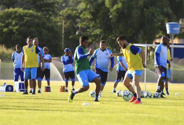Elenco azulino se prepara para jogo de domingo, na vola do Brasileirão da Série A