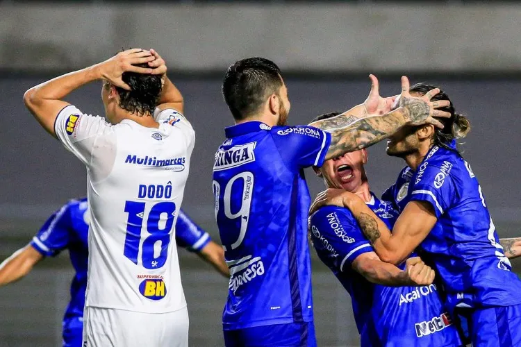 Com gol de Apodi, CSA empata com o Cruzeiro, nos acréscimos