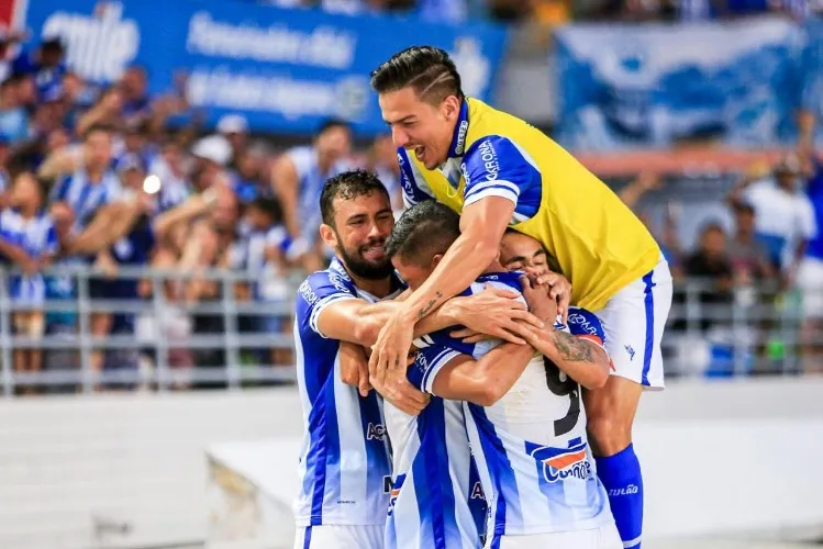 Azulão vence o Vozão por 1 a 0