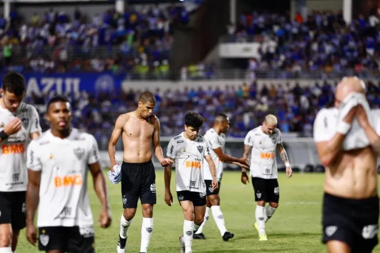 Azulão começa vencendo mas cede o empate: 2 a 2