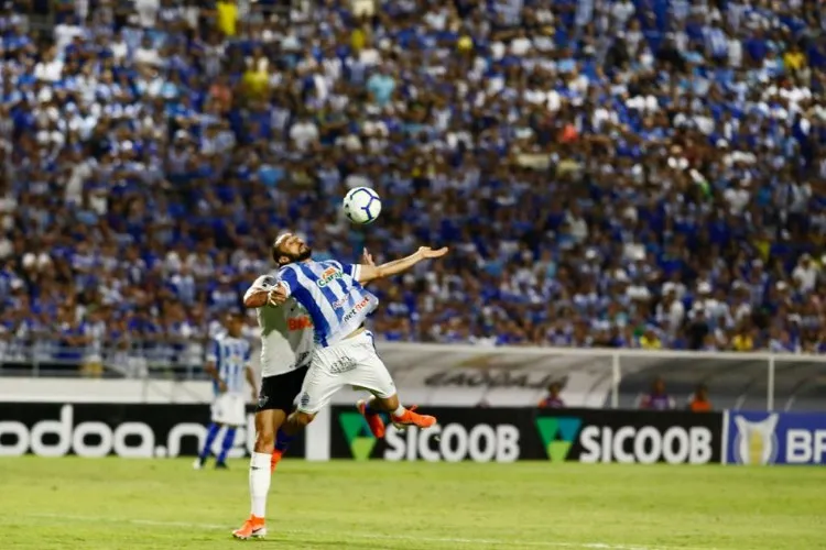 Azulão começa vencendo mas cede o empate: 2 a 2