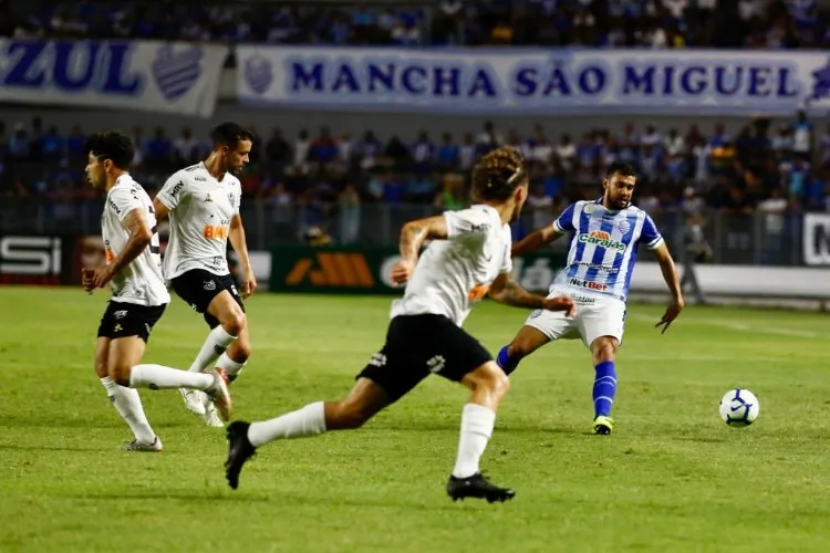 Azulão começa vencendo mas cede o empate: 2 a 2