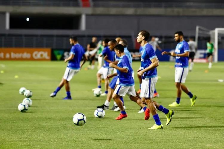 Azulão começa vencendo mas cede o empate: 2 a 2