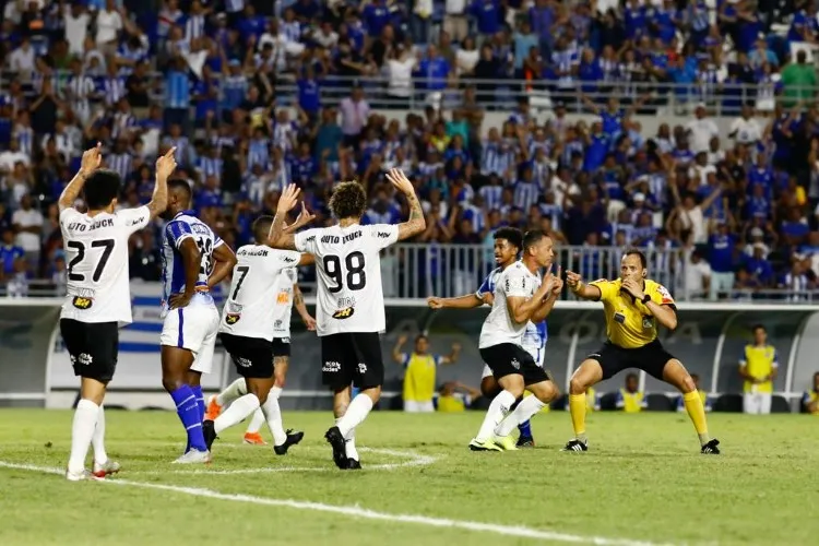 Azulão começa vencendo mas cede o empate: 2 a 2