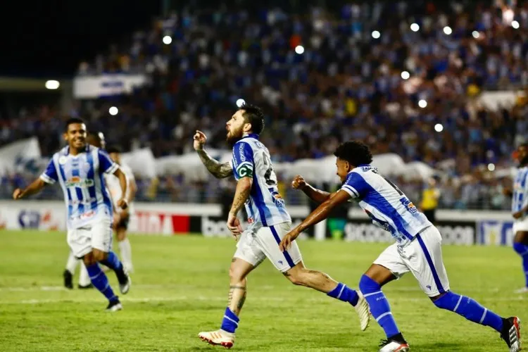 Azulão começa vencendo mas cede o empate: 2 a 2