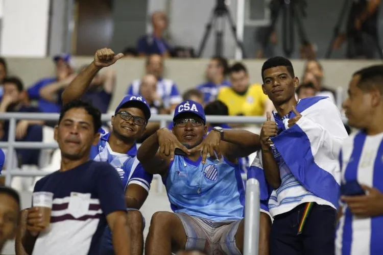 Azulão perde mais uma no Rei Pelé: 1 a 0