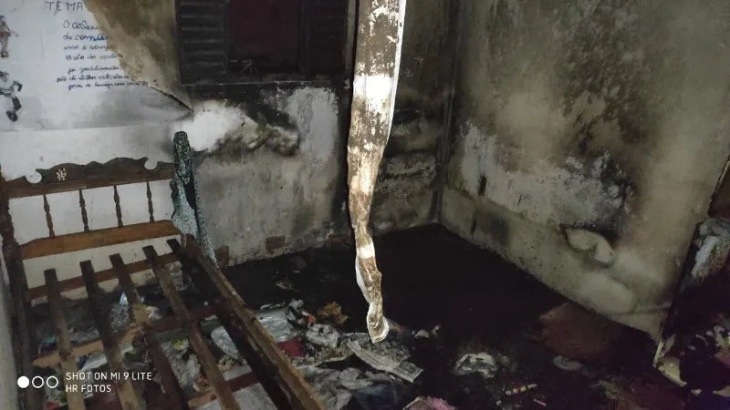 Incêndio destrói residência em São José da Laje