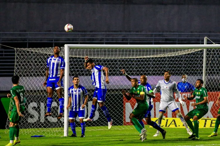 Azulão chega a sétima derrota na Série B do Brasileiro