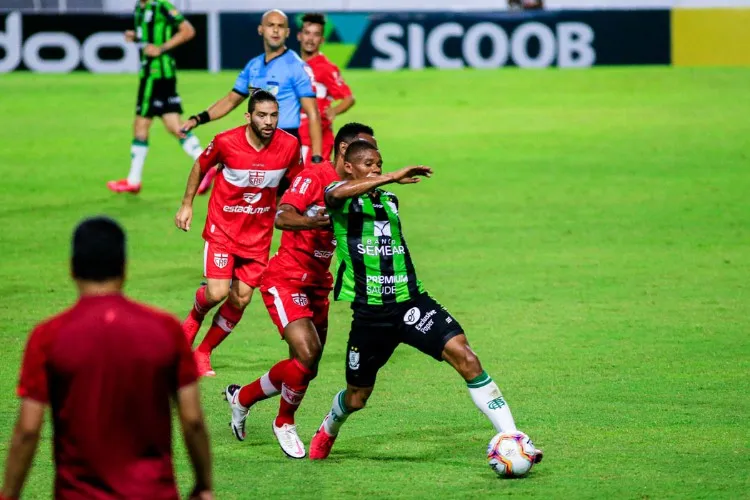 Partida disputada no Rei Pelé, abrindo a 12ª rodada da Série B