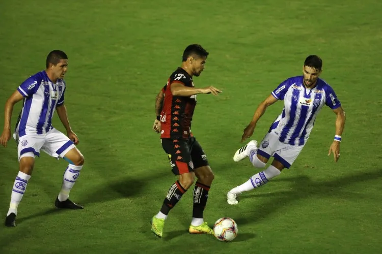 Azulão venceu por 1 a 0