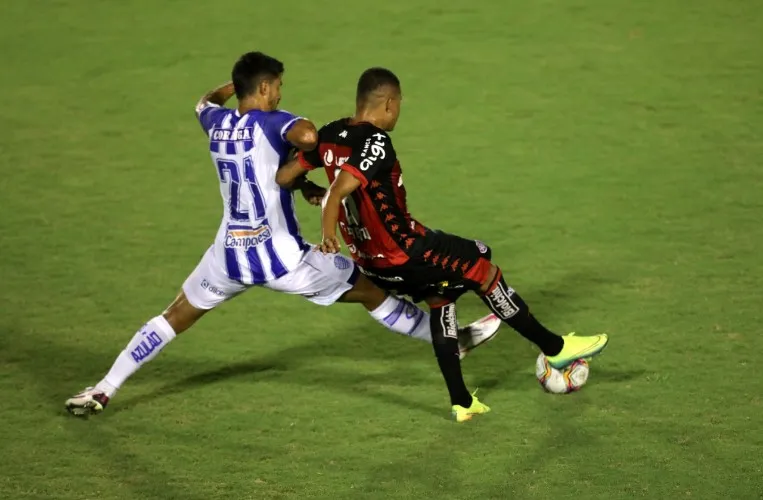 Azulão venceu por 1 a 0