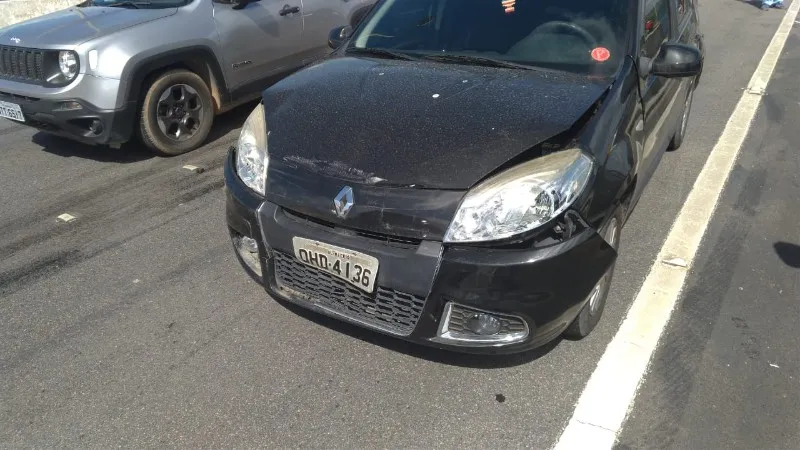 Engavetamento envolve cinco veículos na Ponte Divaldo Suruagy