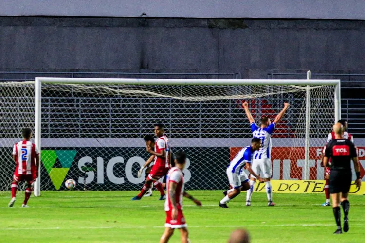 Partida válida pela 19ª rodada do Campeonato Brasileiro da Série B