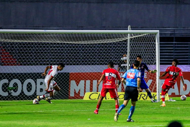 Jogo válido pela 22ª segunda rodada do Campeonato Brasileiro da Série B