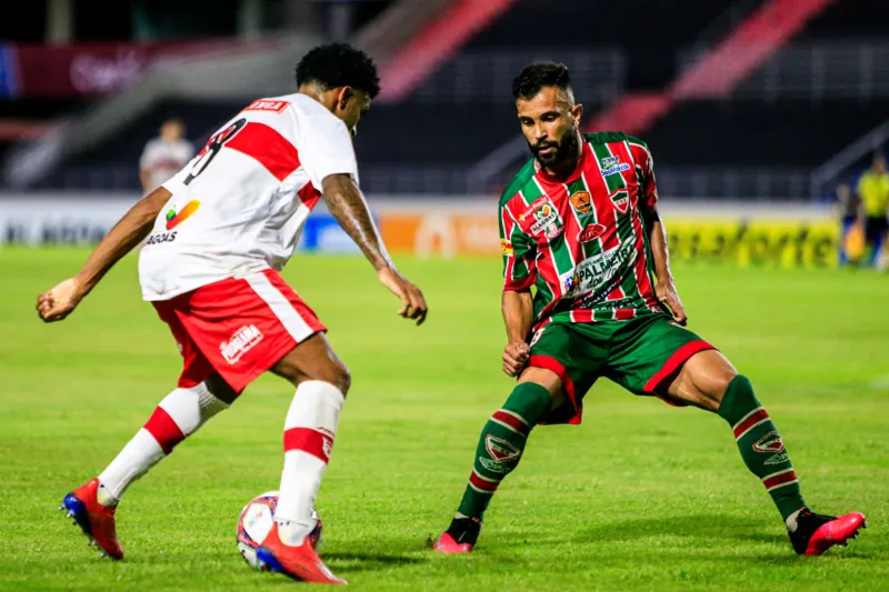 Em duelo equilibrado, CRB e CSE empatam em 1 a 1 no Rei Pelé pelo Alagoano