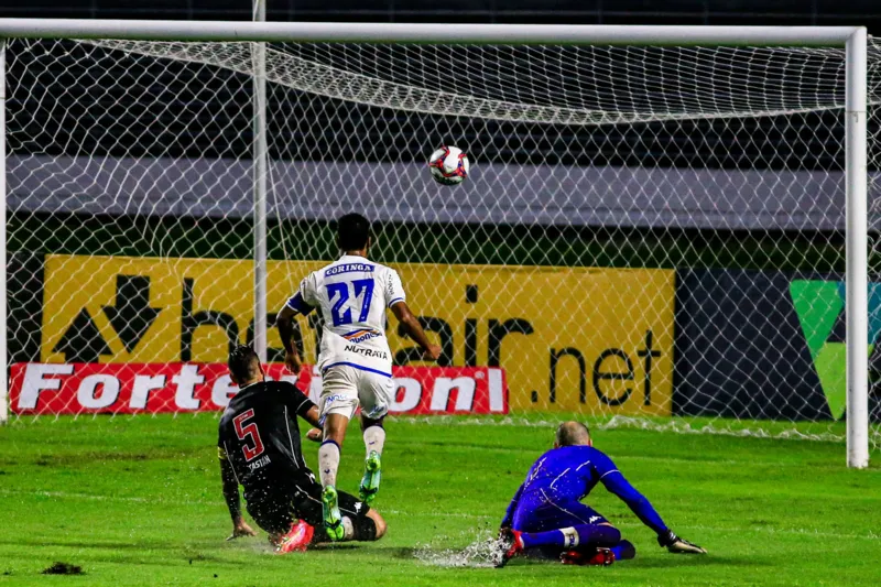 CSA chega a virar o placar, mas acaba cedendo o empate ao Vasco, na Série B: 2 a 2