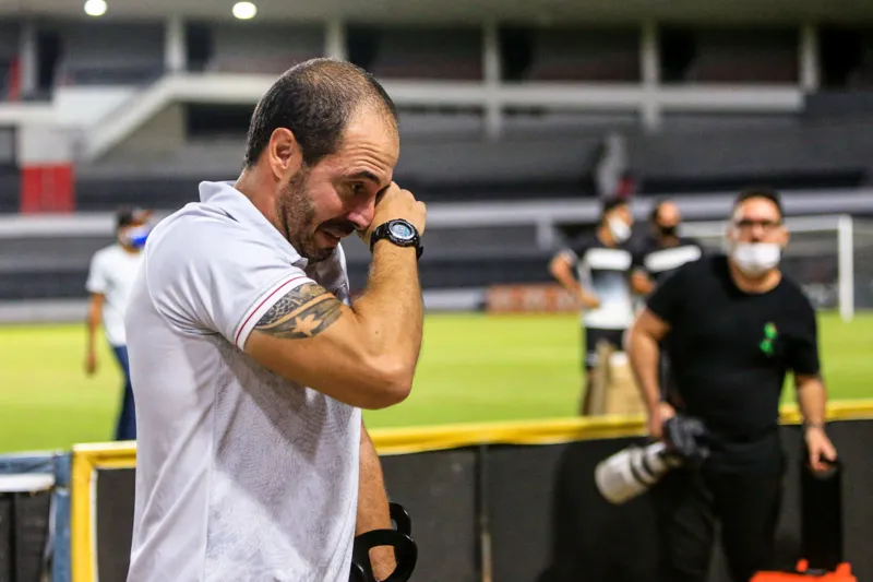 CRB bate o Vitória no Rei Pelé, volta a sonhar com o acesso à Série A e seca adversários: 3 a 1