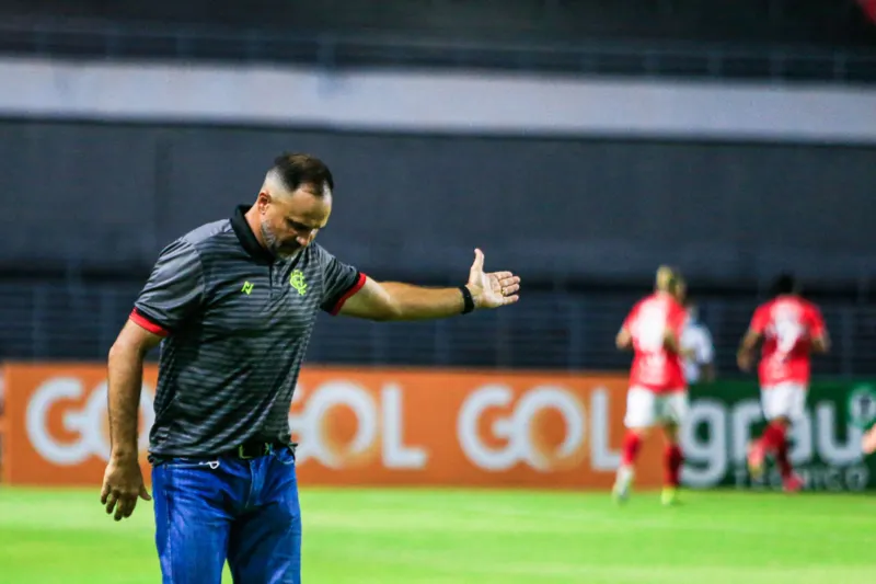 CRB bate o Vitória no Rei Pelé, volta a sonhar com o acesso à Série A e seca adversários: 3 a 1