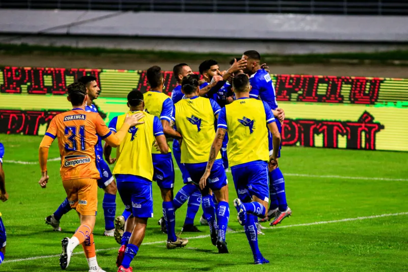 CSA bate o Bahia e dorme na liderança do Grupo B da Copa do Nordeste